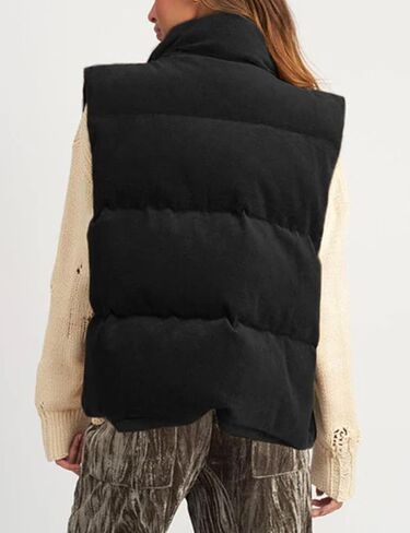 سترة نسائية منتفخة سروال قصير مبطن بياقة واقفة سترة بسحاب مع جيوب سترات خريف وشتاء للنساء 2024 عصرية in Kuwait