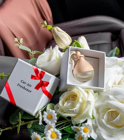 معطر هواء السيارة، ملحقات السيارة، موزع عطر معلق، تقنية إزالة الروائح الكريهة، عطر قوي، عطر يدوم طويلاً، مناسب للرجال والنساء، صندوق هدايا in Saudi Arabia