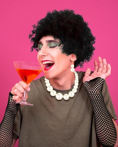 Mepase 9 قطع من إكسسوارات زي فيلم الرعب في الهالوين في السبعينيات، تتضمن قفازات شبكة صيد السمك، وأشرطة رباط، وأقراط كبيرة من اللؤلؤ المقلد، شعر مستعار أسود مجعد للرجال البالغين في الحفلات التنكرية in Kuwait