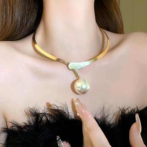 Chunky Pearls Choker Necklace for Women 14K Gold Plated Big Pearl Cuff Collar Necklace Thick Pearl Strands Clavicle Necklace Accessories Gifts in Kuwait