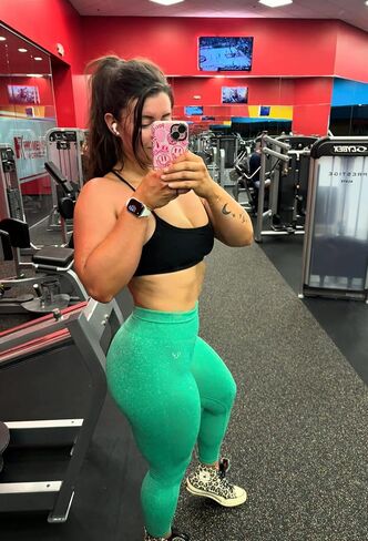 Women's Tummy Control Seamless Leggings, High Waisted Workout Leggings for Women, No Front Seam Yoga Pants in Saudi Arabia