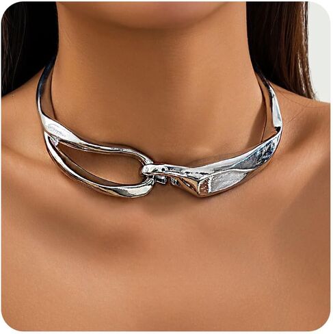 Gold Punk Choker necklace Geometry Collarbone Necklace 3D Lock Buckle Clavicle Necklace for Women Jewelry in Saudi Arabia