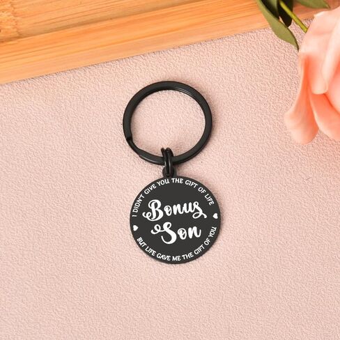 YALLNASL Bonus Son Daughter Gifts Keychain for Stepson Stepdaughter Birthday Wedding Gifts for Daughter Son In Law Keychains in Kuwait