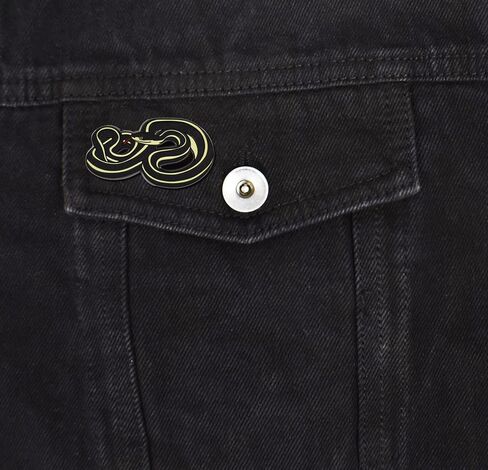 Garter Snake Enamel Pin in Kuwait