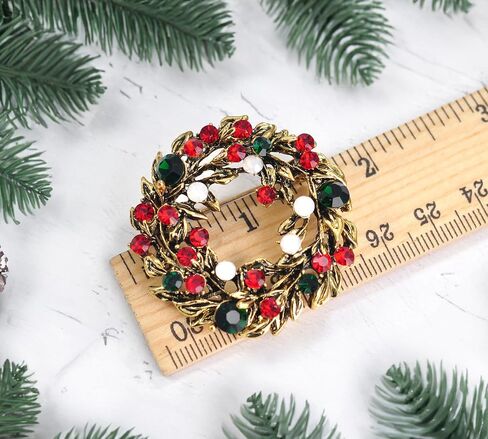 Gyn&Joy Crystal Rhinestone Holiday Christams Wreath Brooch Pin in Kuwait