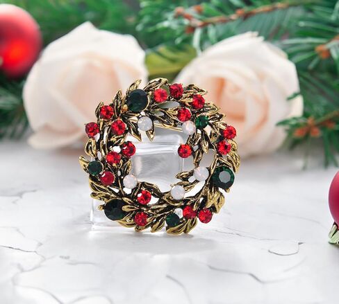 Gyn&Joy Crystal Rhinestone Holiday Christams Wreath Brooch Pin in Kuwait