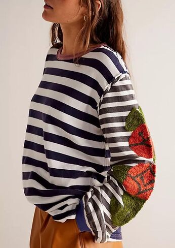 Women's Oversized Fuzzy Embroidery Sweatshirts Colorblock Striped Crewneck Long Sleeve Patchwork Pullover Tops in Kuwait