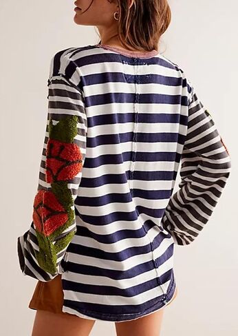 Women's Oversized Fuzzy Embroidery Sweatshirts Colorblock Striped Crewneck Long Sleeve Patchwork Pullover Tops in Kuwait