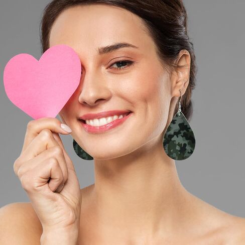 Camo Earrings for Women,Camouflage Leather Dangle Earrings Cool Lightweight Teardrop Green Camouflage Leather Drop Earrings in Kuwait