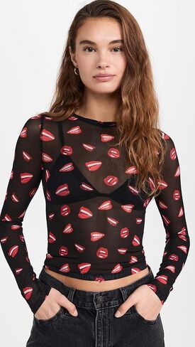 بلوزة Delaina النسائية ذات الأكمام الطويلة من Alice + olivia in Kuwait