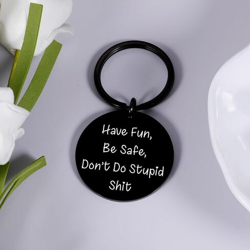 XPENMULBOJA لا تفعل غبي sh t تخزين سلسلة المفاتيح للأولاد والبنات في سن المراهقة كن آمنًا واستمتع بالمرح هدية عيد الميلاد السادس عشر والثامن والعشرين الحادي والعشرين للابن حلقة مفاتيح جديدة للابن ستوفر تخزين عيد الميلاد للمراهقين in Kuwait