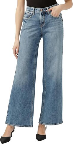 شركة Silver Jeans Co. بنطال جينز سوكي نسائي متوسط ​​الارتفاع وذو قصة متعرجة وواسعة الساق in Kuwait