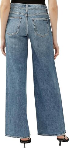 شركة Silver Jeans Co. بنطال جينز سوكي نسائي متوسط ​​الارتفاع وذو قصة متعرجة وواسعة الساق in Kuwait