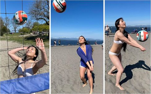 Beach Daze Volleyball, Frisbee & Hand Pump - Size 5, Court or Beach Outdoor/Indoor Volleyball, Bag Included… in Saudi Arabia