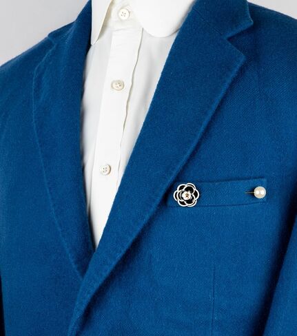 دبوس طية صدر السترة من المعدن باللونين الأسود والأبيض مع لمسة لؤلؤية للرجال والنساء من Knighthood - إكسسوار أنيق للبدلات والسترات والسترات in Kuwait