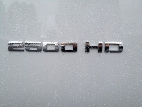 Yoaoo 1x OEM Chrome 2500Hd 2500 Hd Nameplate Emblem Badge Compatible with Silverado Sierra 1 Pieces in Saudi Arabia