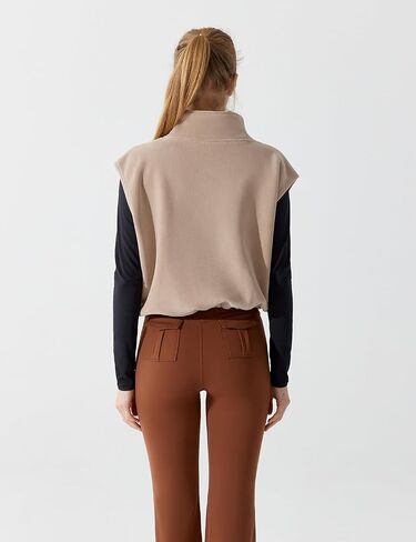 Women's Full Zip Fleece Short Vest Warm Winter Sleeveless Stand Collar Sherpa Crop Coat in Kuwait