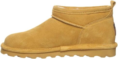 حذاء Bearpaw النسائي قصير للغاية | بوت الكاحل للنساء | حذاء سهل الارتداء للنساء | حذاء شتوي مريح | ألوان وأحجام متعددة in Kuwait