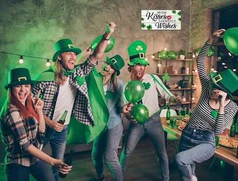 WaaHome القديس باتريك علامة يوم اكليلا من الزهور لديكور الباب الأمامي، القبلات الأيرلندية شامروك رغبات القديس باتريك زينة الباب، 6 "× 12" علامة ديكور القديس باتريك للمنزل جدار الباب الأمامي زينة الشرفة in Kuwait