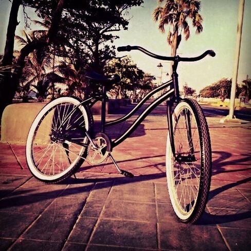 إطارات دراجة Hycline مقاس 26x2.125: إطار بديل قابل للطي لدراجة Beach Cruiser - جدار جانبي أبيض in Kuwait