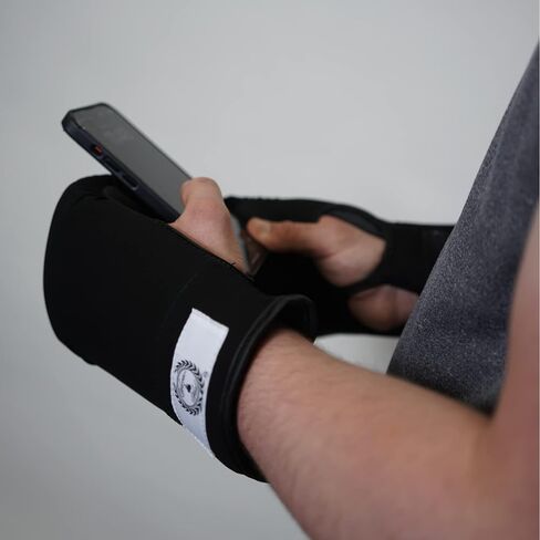7oz Heavy Bag Boxing Gloves/Bag Mitts/Training Gloves. One Size Fits All, Machine Washable, Thumbless, Elastic Wristband in Saudi Arabia