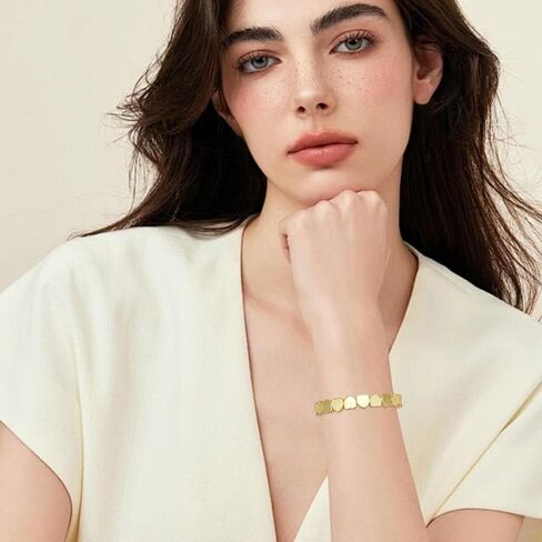 YBMYCM Gold Bracelets for Women 14K Gold Plated Square Bracelet Stretch Heart Elastic Bracelets Bangle Gift Jewelry in Kuwait