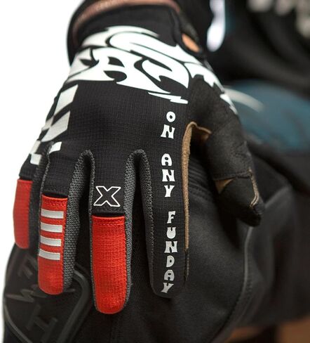 قفاز FASTHOUSE Speed ​​Style Bereman، أسود/الأشعة تحت الحمراء in Kuwait