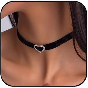 Aluinn Black Heart Choker Necklaces for Women Crystal Velvet love Gothic Choker Necklace Goth Jewelry Gifts for Women