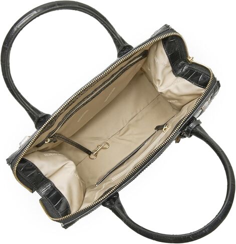 كارولين - بلاك روكاواي in Kuwait