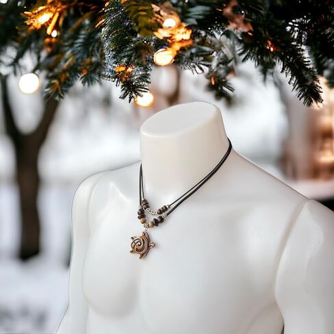 قلادة سلحفاة قبلية بنية اللون - قلادة سلحفاة هاواي - مطرزة بالخشب بحبل أسود قابل للتعديل in Kuwait