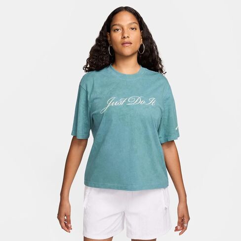 تي شيرت نسائي من Nike Sportswear، مقاس Small-XX-Large، Bicoastal in Saudi Arabia