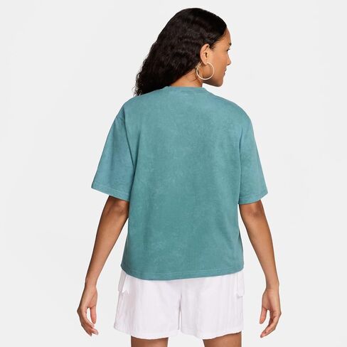 تي شيرت نسائي من Nike Sportswear، مقاس Small-XX-Large، Bicoastal in Saudi Arabia