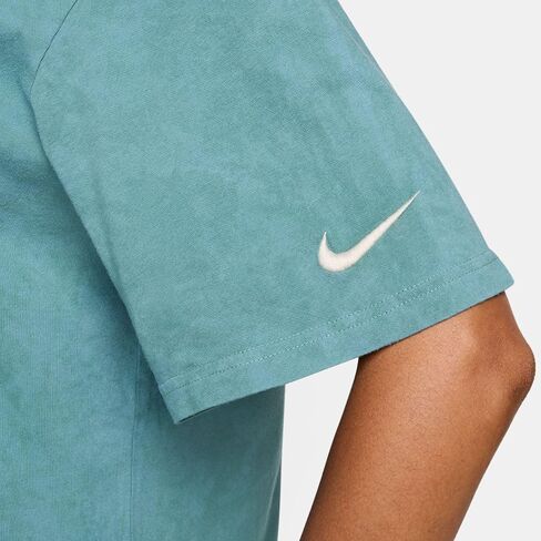 تي شيرت نسائي من Nike Sportswear، مقاس Small-XX-Large، Bicoastal in Saudi Arabia