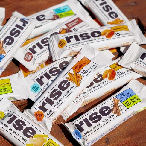 لوح بروتين Rise Whey 15 جرام، رقاقة شوكولاتة بالنعناع، ​​وجبة إفطار صحية ووجبة خفيفة، 4 جرام ألياف غذائية، 5 مكونات غذائية طبيعية كاملة، أبسط المكونات غير المعدلة وراثيًا، خالية من الغلوتين، بار خالٍ من الصويا، 2.1 أونصة (عبوة من 12 قطعة) in Saudi Arabia