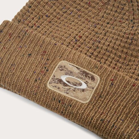 Oakley Men's Ellipse Patch Waffle Beanie in Saudi Arabia