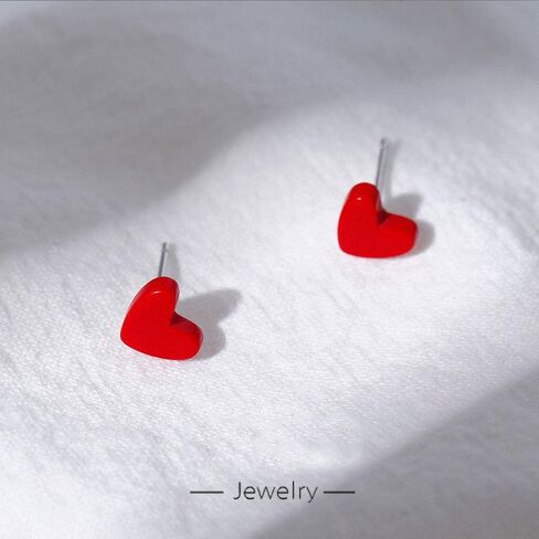 925 Sterling Silver V-shape Small Red Heart Stud Earring in Kuwait
