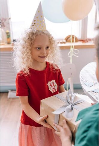 Birthday Gifts for 2 3 4 5 6 7 Year Old, Birthday Decorations Kits Candle Headband Bracelet Mini Hair Claw Clip in Saudi Arabia
