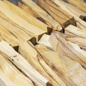 A-Grade Premium Palo Santo Sticks from Peru - Palo Santo Incense - Palo Santo HolyWood Smudge Sticks for Cleansing, Smudging, Meditation and Purification (Palo Santo-8-pack)