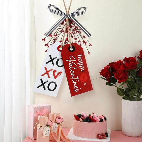 ديكور معلق خشبي لعيد الحب، مقبض باب لعيد الحب، لافتة باب لعيد الحب، ديكورات جدارية لعيد الحب مع قوس منقوش باللونين الأبيض والأسود لمنزل المزرعة والباب الأمامي للمطبخ in Kuwait