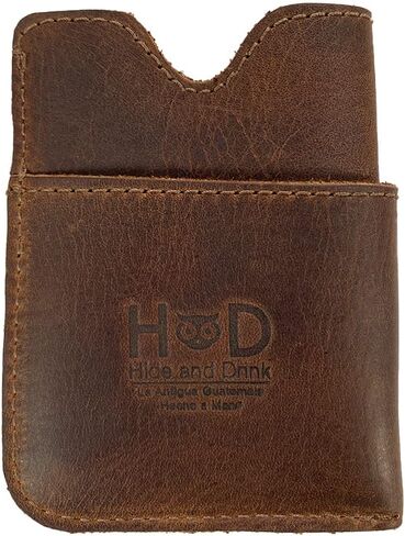 حامل بطاقات اختبئ واشرب، مصنوع يدويًا من الجلد المحبب بالكامل - بني بوربون in Kuwait