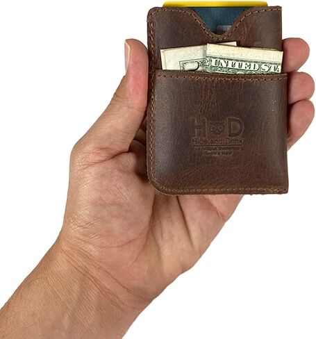 حامل بطاقات اختبئ واشرب، مصنوع يدويًا من الجلد المحبب بالكامل - بني بوربون in Kuwait