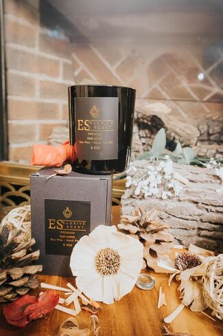 Oud Wood | 10oz | Premium Candle | Scented Candle | Aromatherapy | Essential Fragrance Oils | 100% Soy Wax | Home Décor | Home Fragrance | Housewarming gift | Odor Eliminating | Elusive Scent in Saudi Arabia