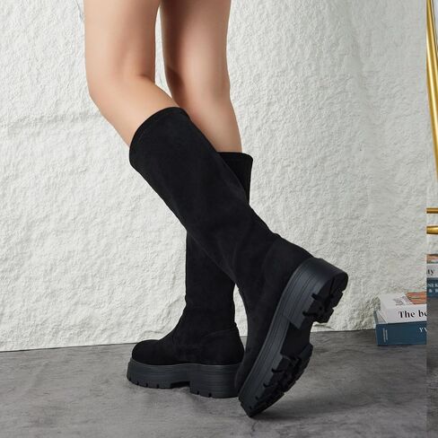 حذاء Putu نسائي طويل حتى الركبة، مريح من جلد الغزال الصناعي وكعب مكتنز ومقدمة مستديرة وسحب على الأحذية الطويلة in Kuwait