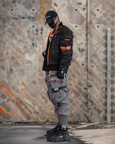 سترة بومبر عصرية من نسيج الكون Techwear in Saudi Arabia