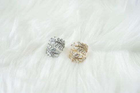 Crystal Cocktail Ring Cross Leaves Fashion Statement in Saudi Arabia