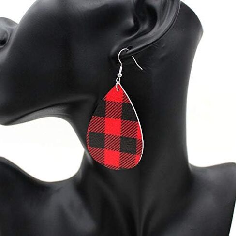 Buffalo Plaid Earrings for Women Christmas Plaid Earrings Lightweight Faux Leather Teardrop Dangle Earrings for Women Xmas Plaid Leather Earrings in Saudi Arabia