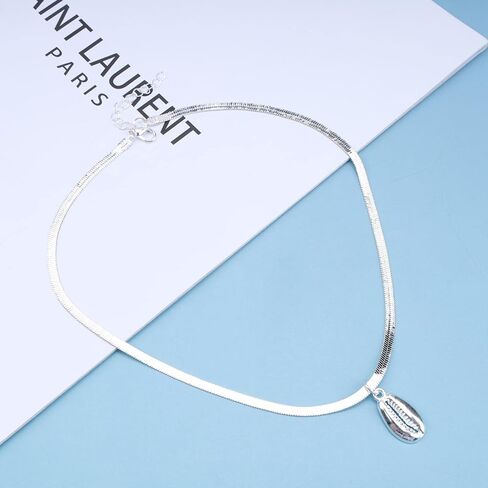 Vintage Puka Shell Choker Necklace Silver Cowrie Shell Pendant Necklace Chain Punk Snake Chain Necklace Summer Cowrie Shell Necklace for Women in Saudi Arabia