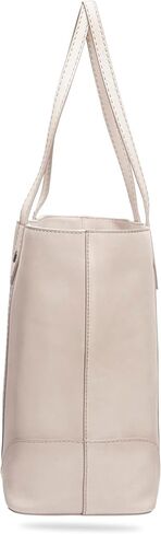 فراي ميليسا شوبر in Kuwait