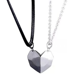 Matching Necklaces for Couples Bff Birthday Christmas Gifts, Heart Friendship Necklaces Half Heart Pendant Necklace for Couple Best Friends, 2 Pcs