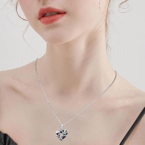 Rose Skull Necklace Sterling Silver Skull Pendant Skull Skeleton Rose/Butterfly/Snake Necklace Vintage Gothic Punk Vintage Goth Skull Jewelry Gifts for Men Women Mother's Day Anniversary Birthday in Kuwait